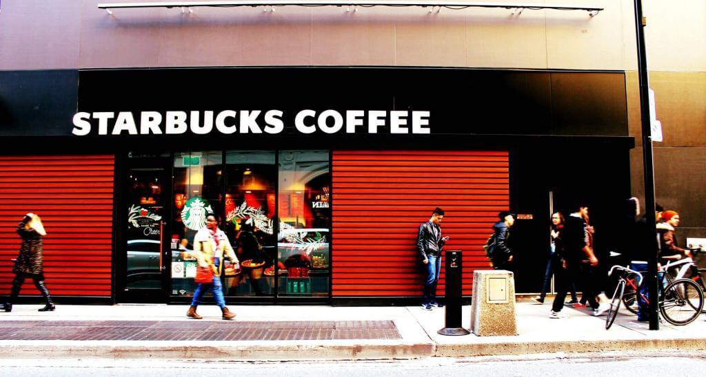 Starbucks loyalty Crypto Krypto NFT Strategy Coffee chain advantage
