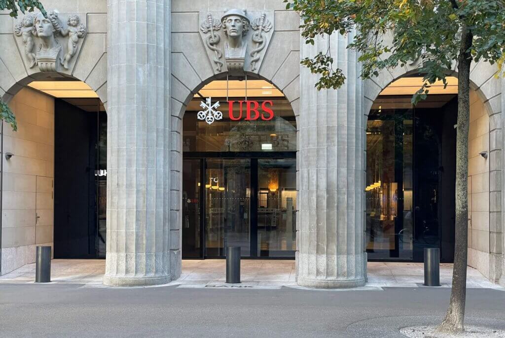 UBS Zurich headquarter Bahnhofstrasse Grossbank Schweiz