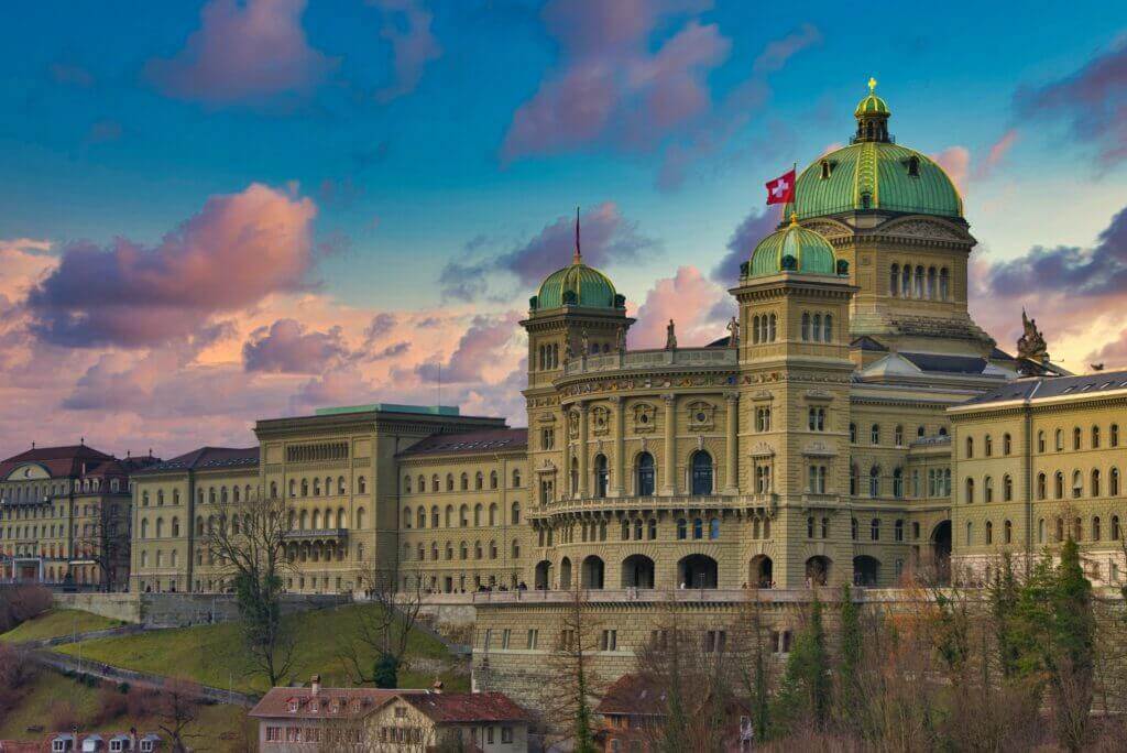 Bern Schweiz Parlament EFK Eidgenössische Finanzkontrolle Hochschulen