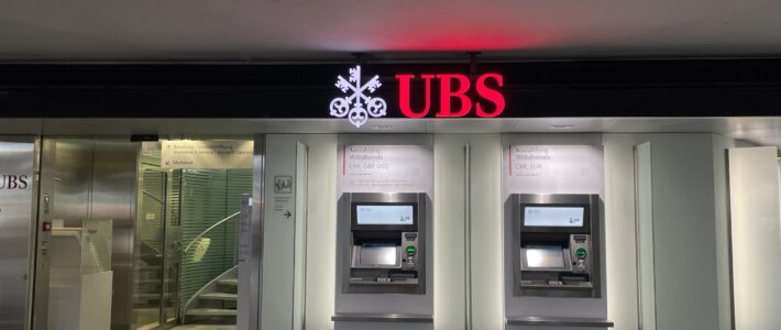 Geldautomaten der Grossbank UBS