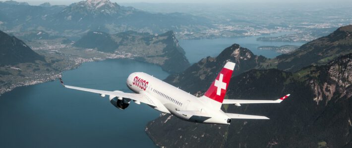 Ein Flugzeug der Swiss in der Luft