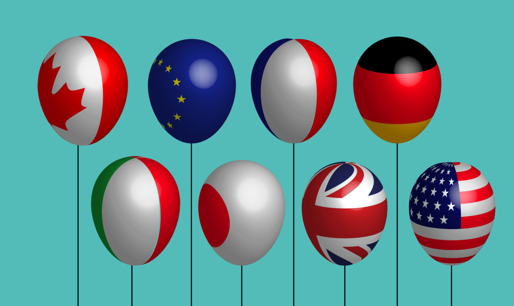 Luftballons mit unterschiedlichen Länderfahnen