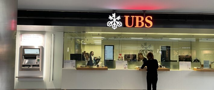 Ein Schalter der Grossbank UBS