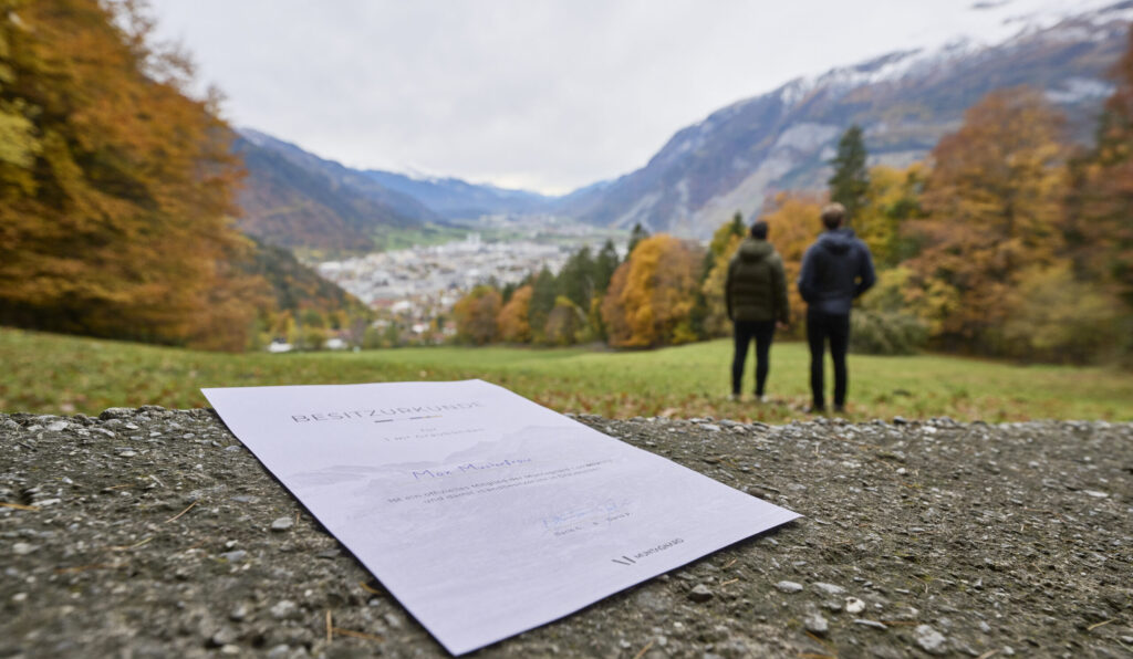Ein Zertifikat über ein Stückchen Land in Graubünden