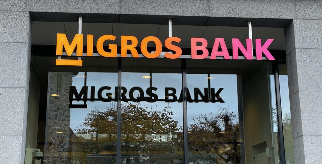 Eine Filiale der Migros Bank