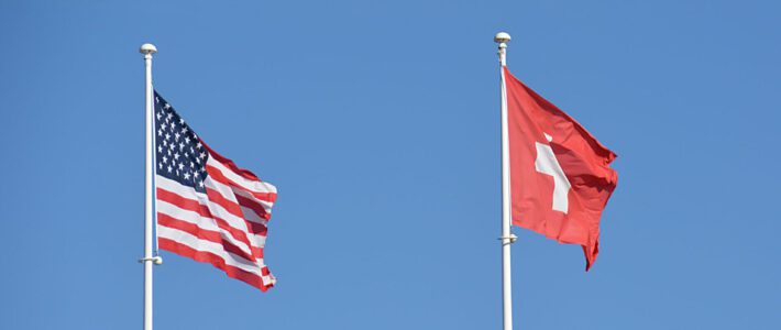 Flaggen der Schweiz und der Vereinigten Staaten von Amerika