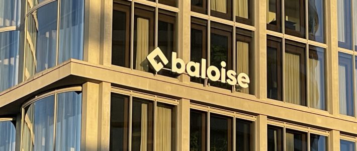 Das Logo von Baloise am Hauptsitz in Basel