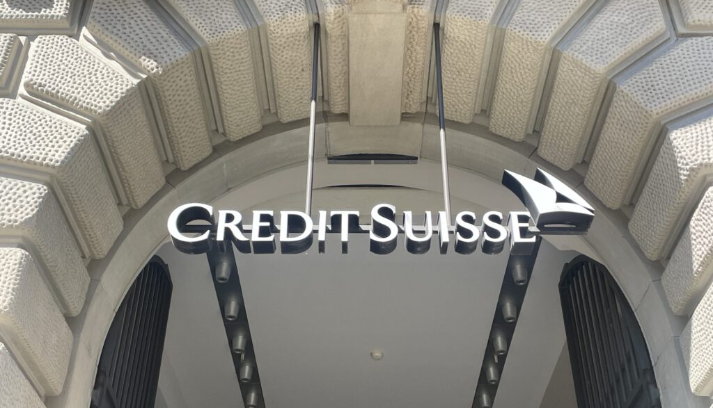 Ein Logo der Krisenbank Credit Suisse am Zürcher Paradeplatz