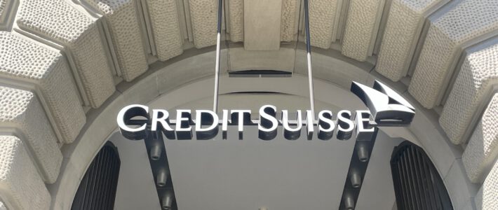 Ein Logo der Krisenbank Credit Suisse am Zürcher Paradeplatz