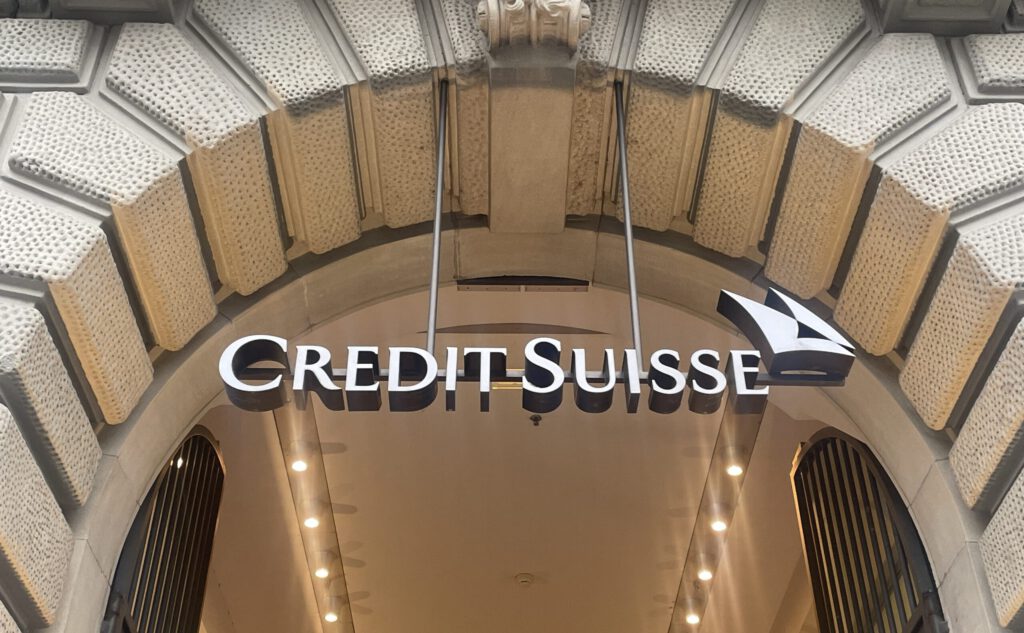 Das Logo der Credit Suisse am Zürcher Paradeplatz