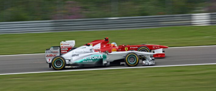 Ein Rennauto in der Formel 1