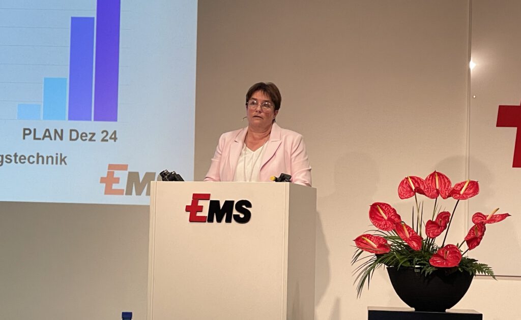 Magdalena Martullo-Blocher an der Medienkonferenz der Ems-Chemie-Gruppe