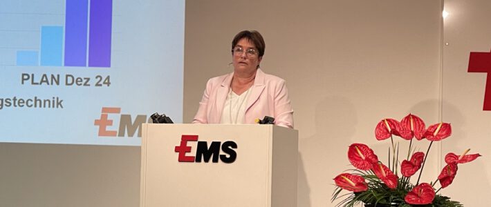 Magdalena Martullo-Blocher an der Medienkonferenz der Ems-Chemie-Gruppe