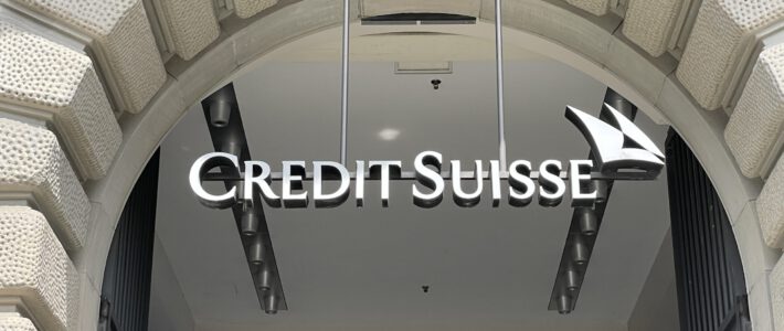 Das Logo der Credit Suisse am Zürcher Paradeplatz