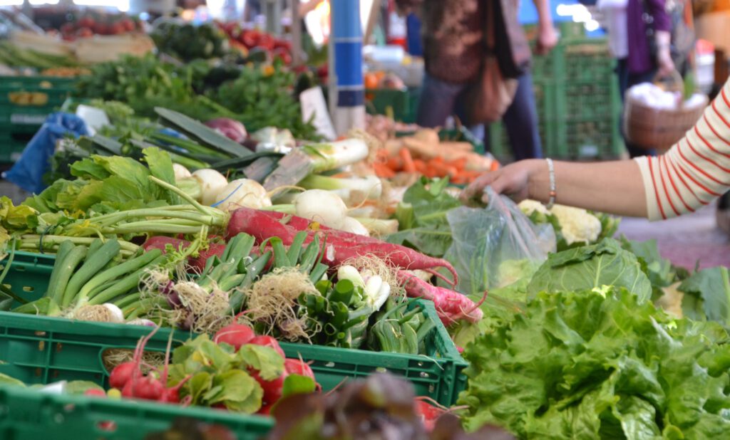 Gemüse auf einem Wochenmarkt