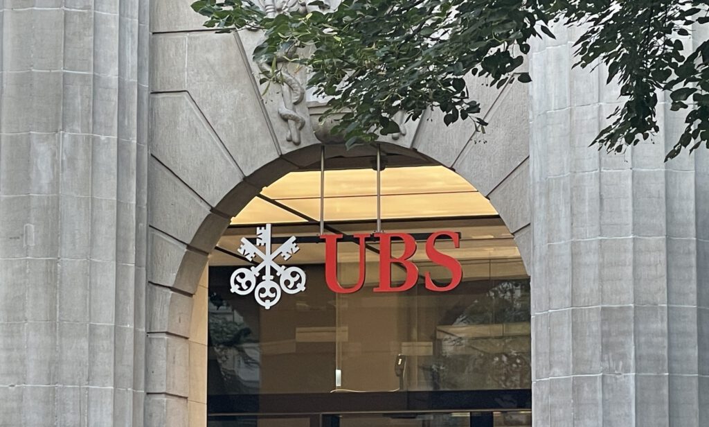 Die Grossbank UBS an der Zürcher Bahnhofstrasse