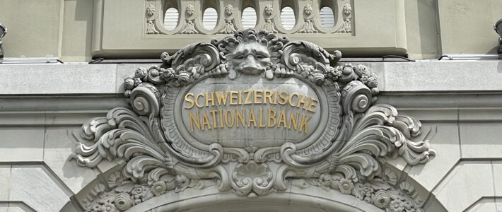 Das Logo der Schweizerischen Nationalbank am Hauptsitz in Bern