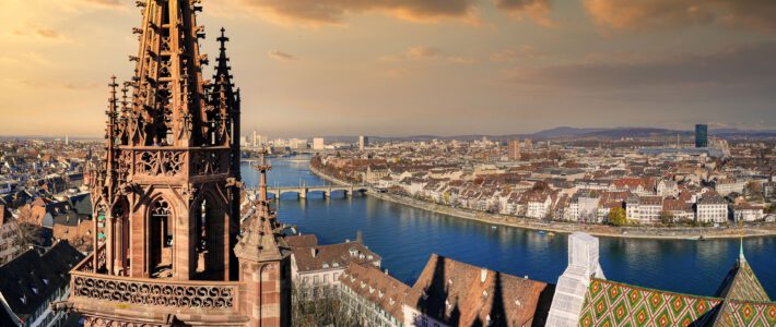 Ein Blick über Basel und dem Rhein