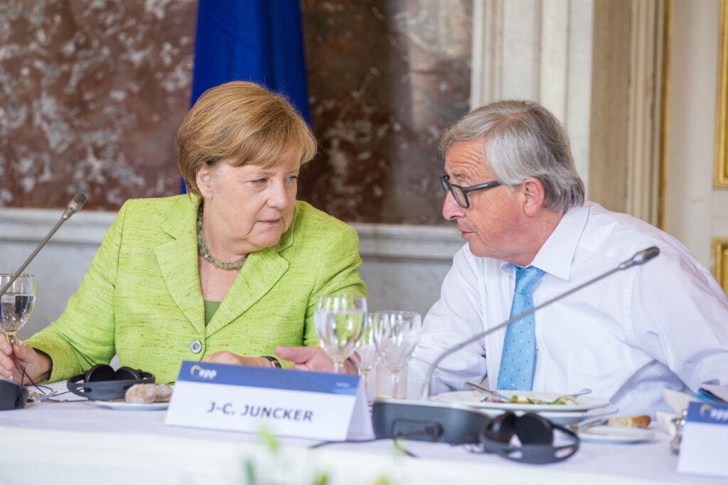 Jean-Claude Juncker mit Angela Merkel