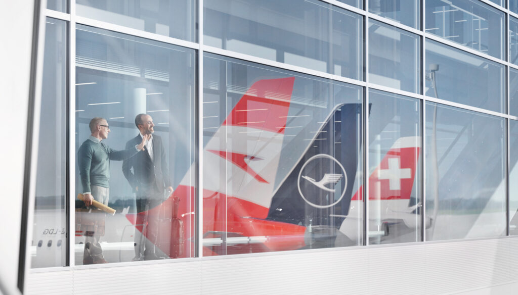 Logos der Fluggesellschaften Austrian Airlines, Lufthansa und Swiss