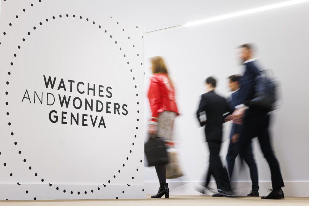 Eingang der Uhrenmesse Watches and Wonders in Genf