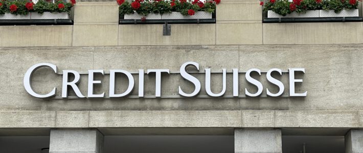UBS zahlt für CS halbe Milliarde Strafe an USA Logo der Credit Suisse an einer Ex-Filiale in Bern am Bundesplatz