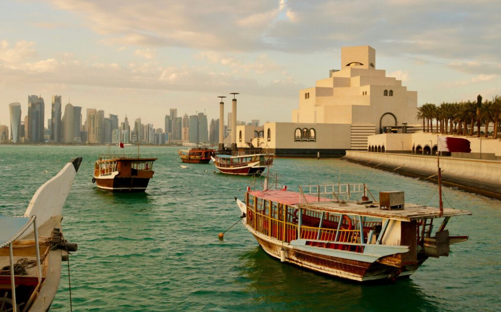 Ein Blick über Doha mit dem Museum für Islamische Kunst
