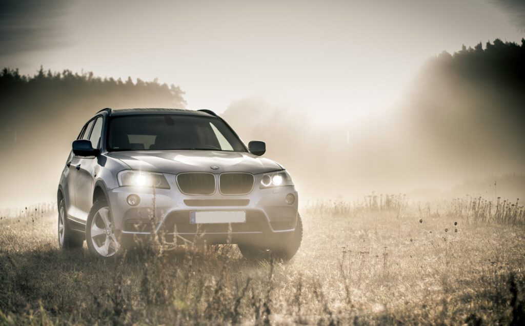 Ein SUV der Marke BMW