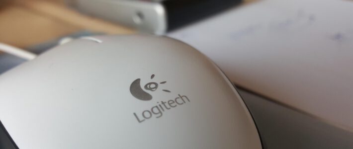 Logitech mit bizarrem Vorschlag für Präsidentenposten Eine Computermaus von Logitech mit Logo
