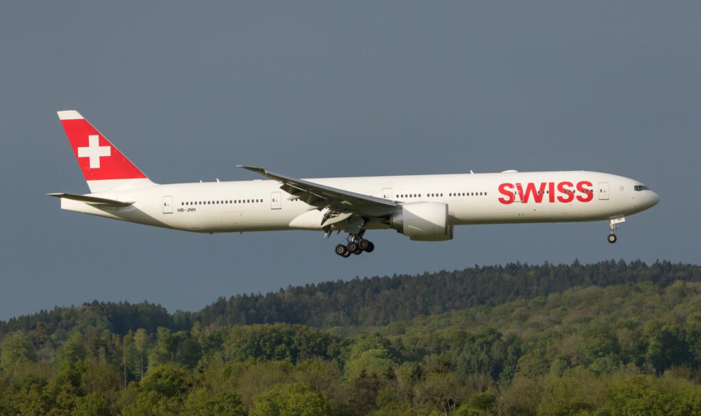 Ein Flugzeug der Swiss in der Luft