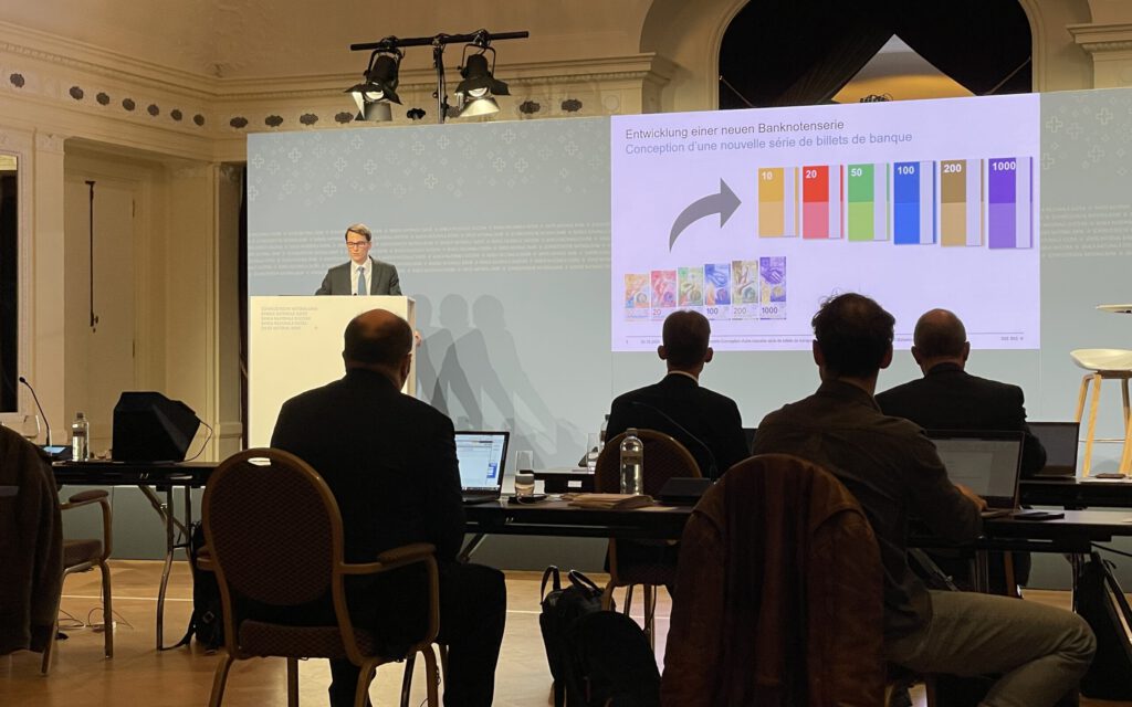 SNB-Chef Martin Schlegel an einer Medienkonferenz in Bern
