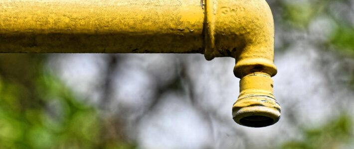Eine Gasleitung mit offenem Rohr