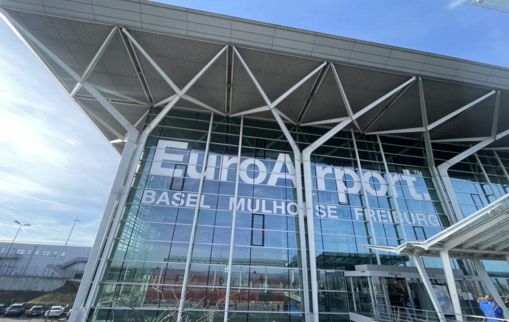 Gebäude des Euroairports Basel Mulhouse Freiburg