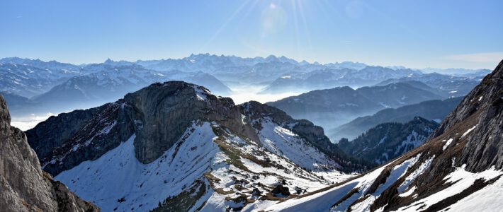 Blick über die Alpen vom Pilatus bei Luzern