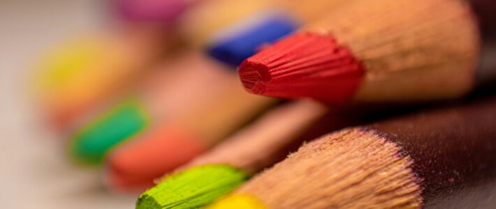 Hoffnungsschimmer für den taumelnden Kunstmarkt Buntstifte