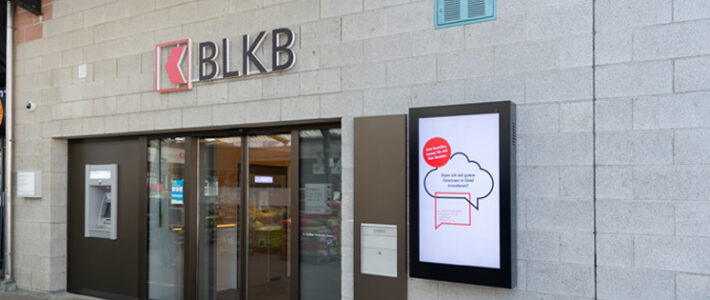 BLKB scheitert vollkommen mit Online-Bank Radicant Eine Filiale der BLKB mit Logo am Eingang