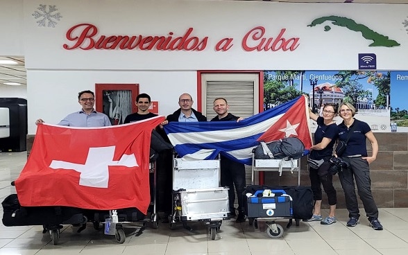 Schweizer Hilfsteam in Kuba mit Schweizer Botschafter Stefano Vescovi