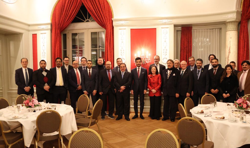Saudische Delegation in Bern mit Schweizer Vertretern