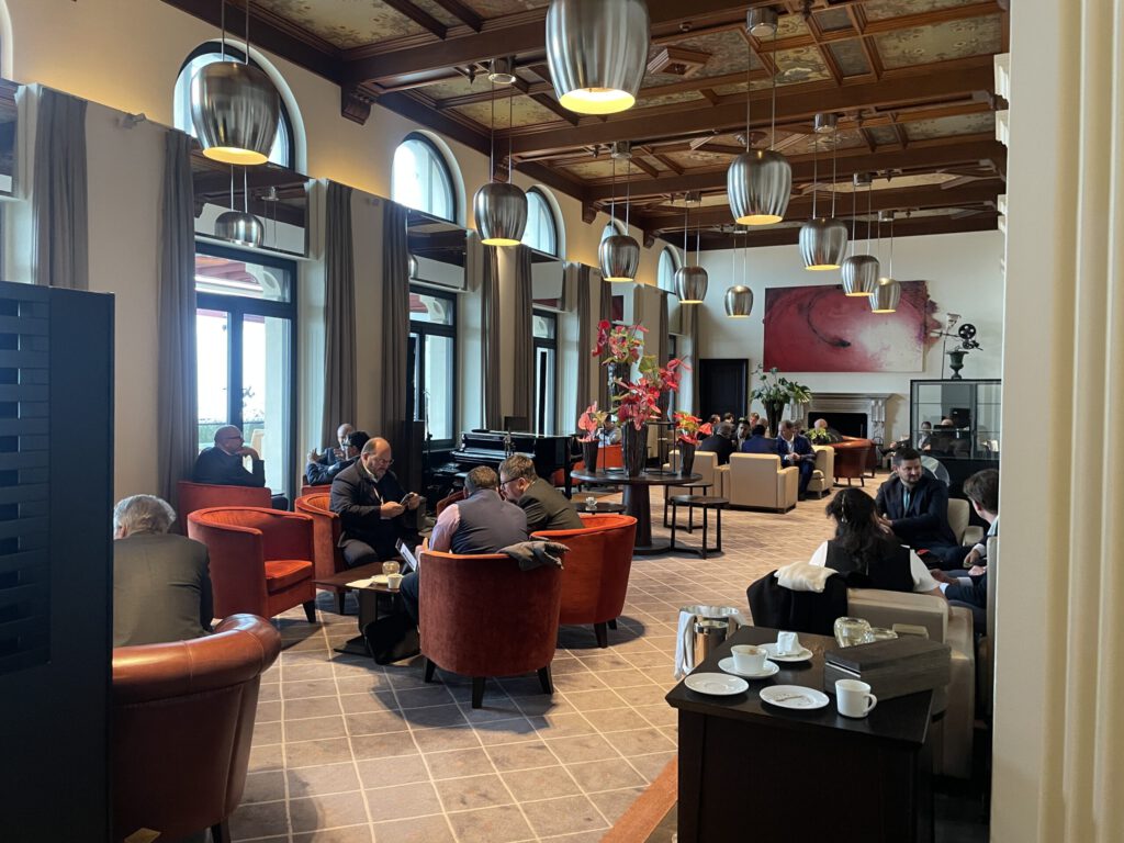 Cafe im Dolder Grand zur SMI-Rohstoff-Konferenz