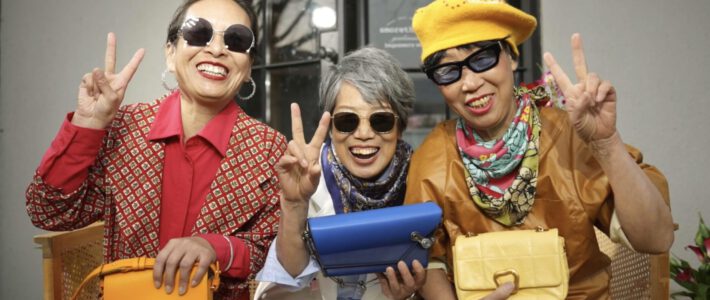 Chinesische Omas greifen Hermès und Chanel an Chinesische Grossmütter der Handtaschenfirma Songmont aus Shanxi