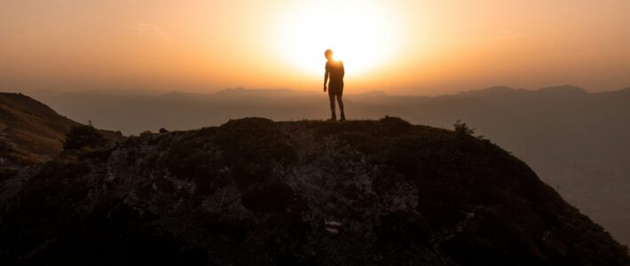 Ein Mann auf einem Gipfel in Nidwalden