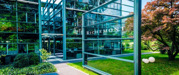 Gewinn geht bei Richemont durch die Decke Eingang beim Luxusgüterkonzern Richemont mit Logo