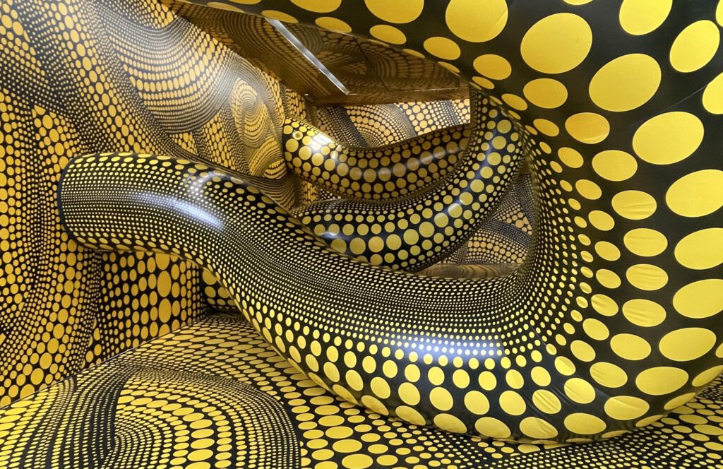Ausstellung von Yayoi Kusama in der Fondation Beyeler in Basel