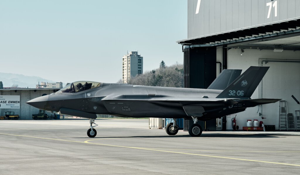 Ein F-35-Kampfjet am Flughafen in Emmen LU
