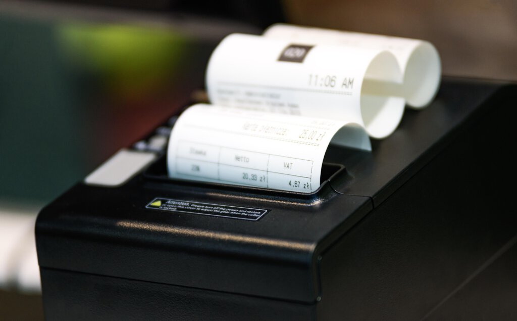 Eine Kasse mit Kassenzelle und ausgewiesener Mehrwertsteuer