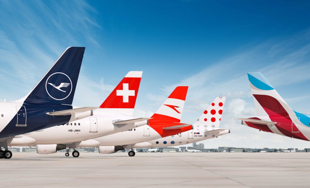 Logos der Lufthansa-Gruppe an Flugzeughecks