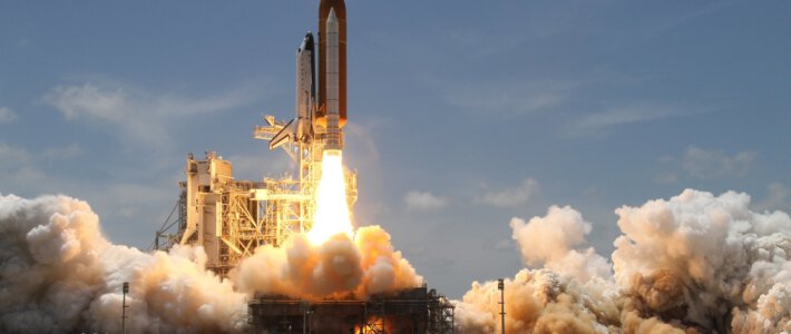 Raumfahrt eilt Fust-Erben zu Hilfe Ein Raumshuttle beim Start
