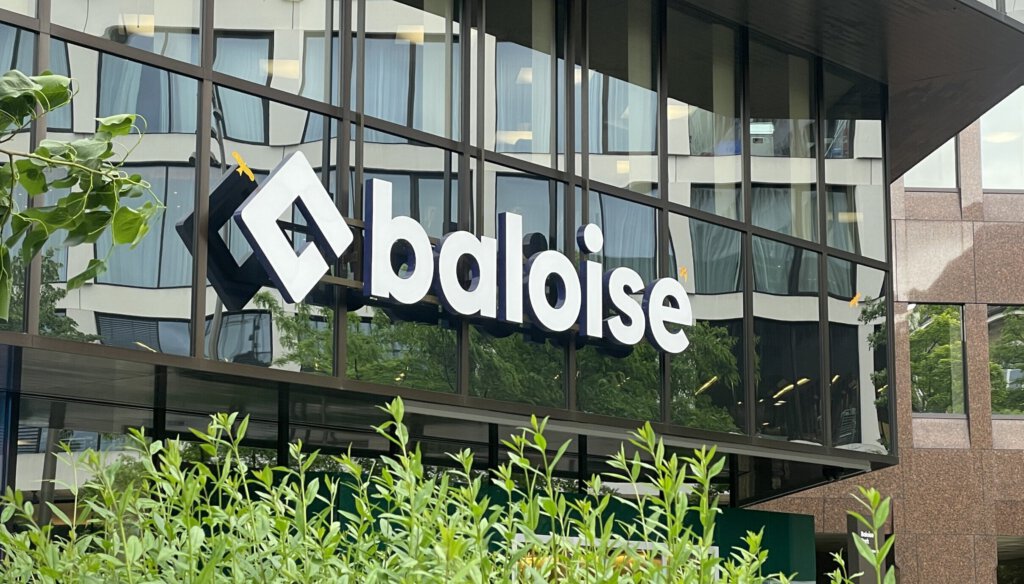 Logo von Baloise an einem Gebäude in Basel