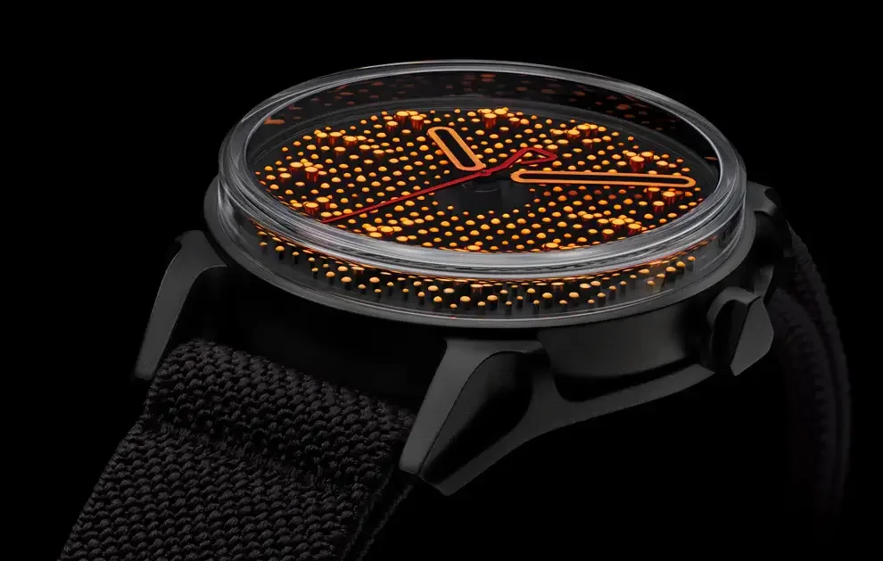 Kollokium-Luxusuhr mit kolorierten Nobben