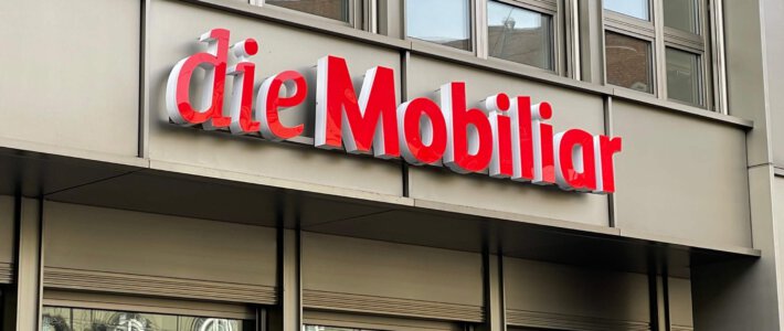 Logo des Versicherers Mobiliar am Hauptsitz in Bern